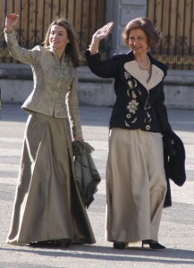 Queen Sofia [right] with her daughter-in-law, Felipe VI's consort, Queen Letizia